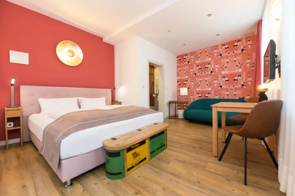 Zimmer in Apricot im Hotel wohnbar Bamberg